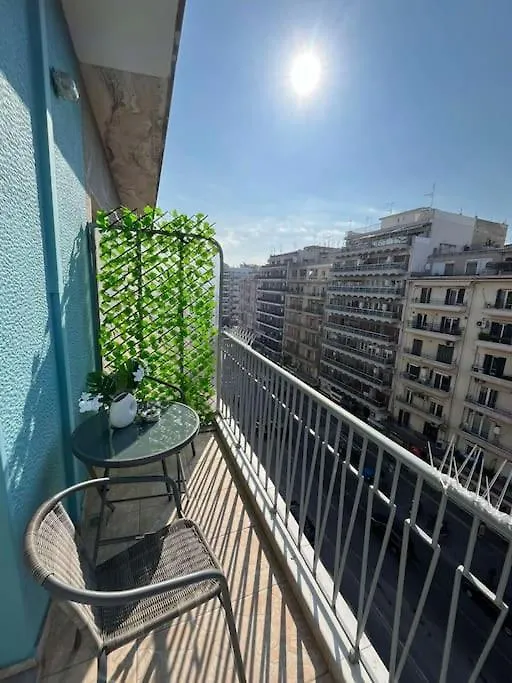 Thesshouse: In The Heart Of City Apartment Thessaloniki