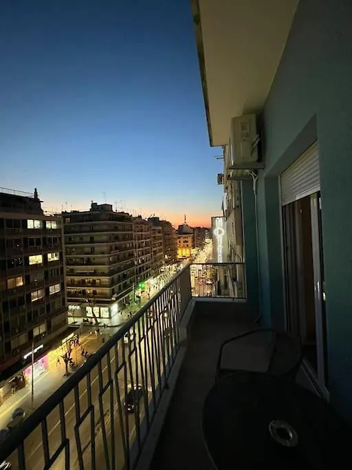 塞萨洛尼基Thesshouse: In The Heart Of City公寓 塞萨洛尼基