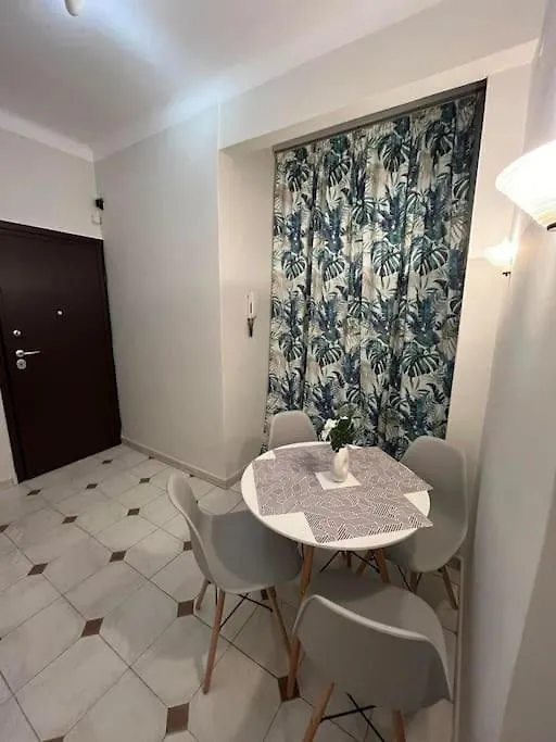 Thesshouse: In The Heart Of City Apartment Thessaloniki